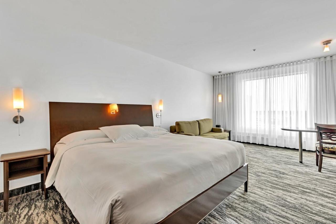 Hotel Mortagne Boucherville Exterior foto